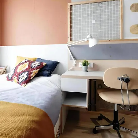Apartment P27 *